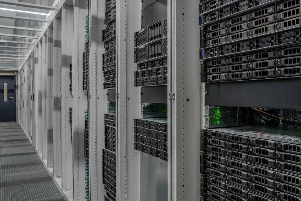Des infrastructures suisses au service de la confidentialité et de l’économie locale.