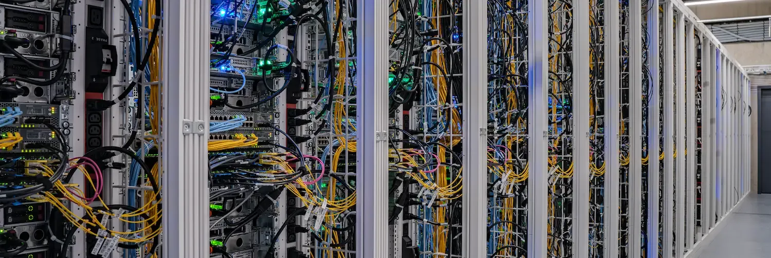 Illustration d'un data center bien maîtrisé et organisé